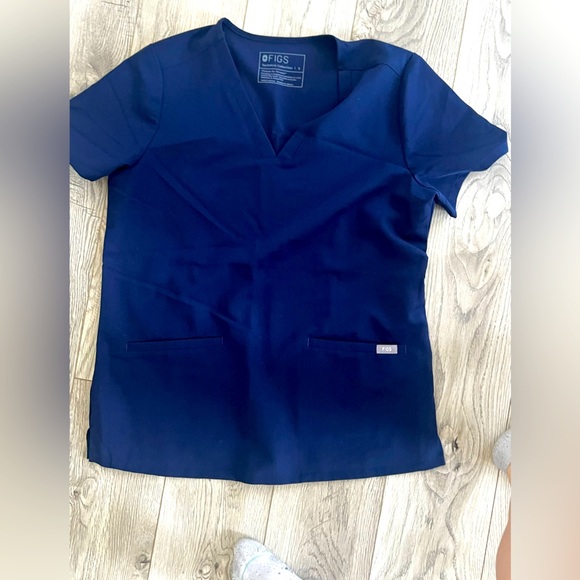 Figs Deep Blue Technical Collection scrub Top - Picture 1 of 5